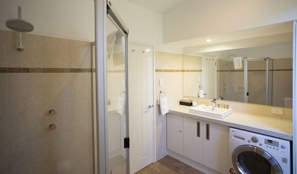 Barossa Pavilions Deluxe Villa, 1 Bedroom, Kitchen, Valley View 9