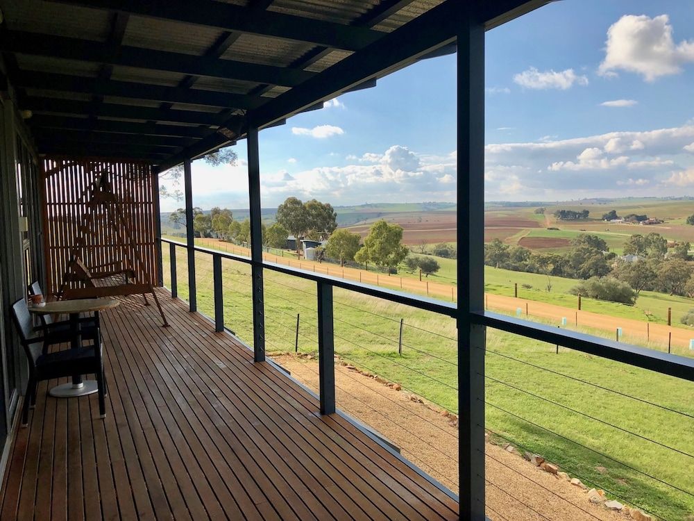 Barossa Pavilions Deluxe Villa, 1 Bedroom, Kitchen, Valley View 7