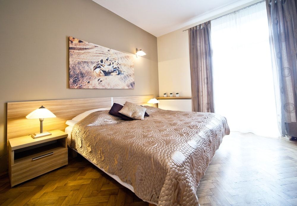 4Seasons Apartments Cracow Apartment, 2 Bedrooms, Balcony, Garden View (6 pax) 12