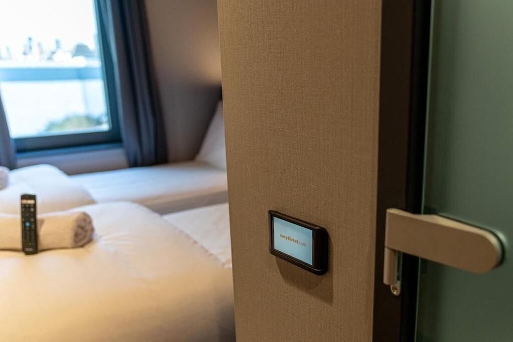 undefined easyHotel Dublin City Centre 10