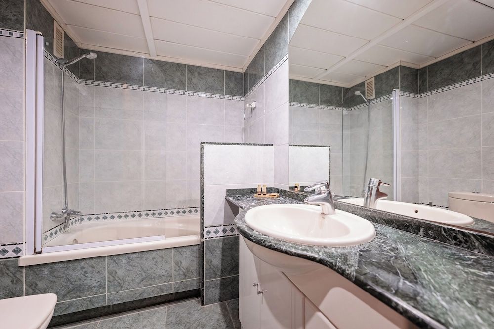 Aparthotel Napols Apartment, 2 Bedrooms 3