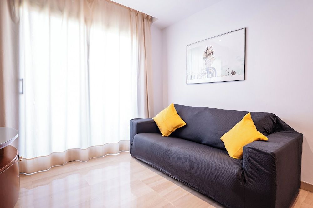 undefined Aparthotel Napols 8