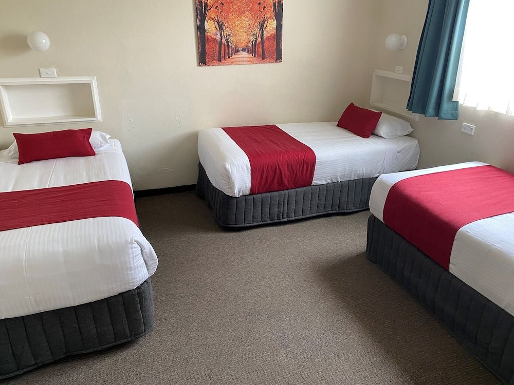 Country Gardens Motel Family Suite, 2 Bedrooms, Non Smoking (Family Unit) 2