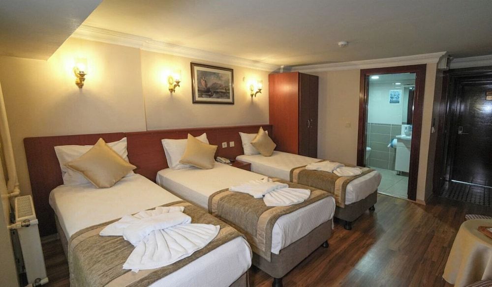 Hotel Akyildiz TRIPLE ROOM 3