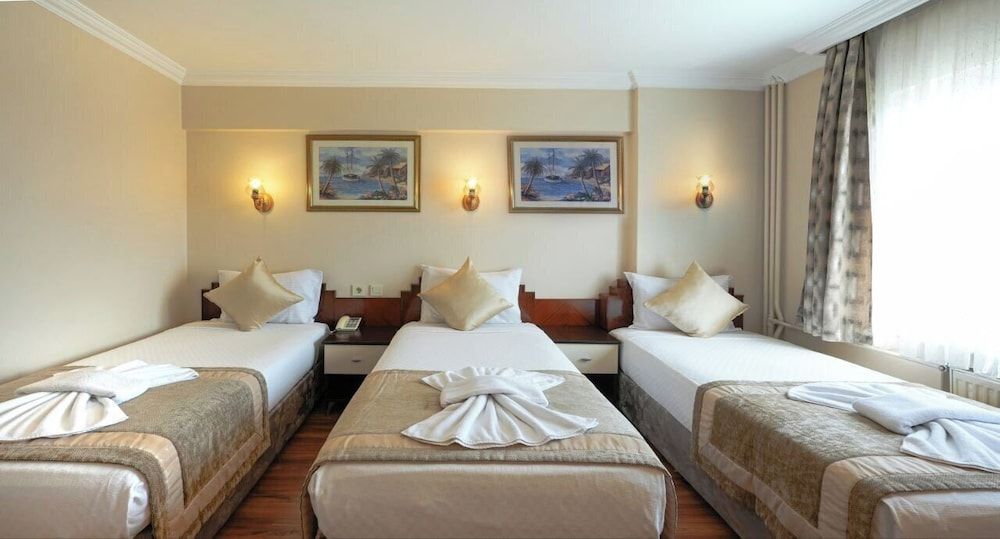 Hotel Akyildiz TRIPLE ROOM 2