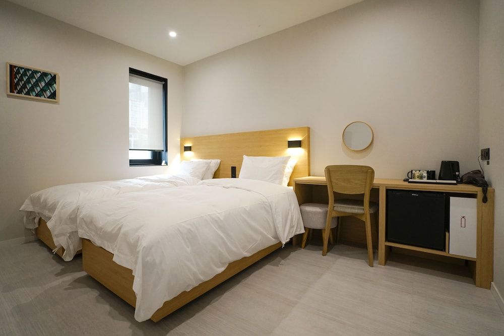 undefined Mipo Oceanside Hotel 9
