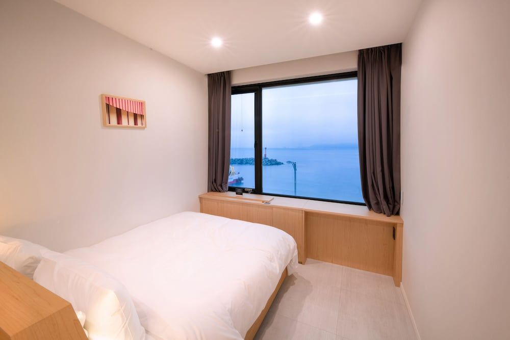 undefined Mipo Oceanside Hotel 3