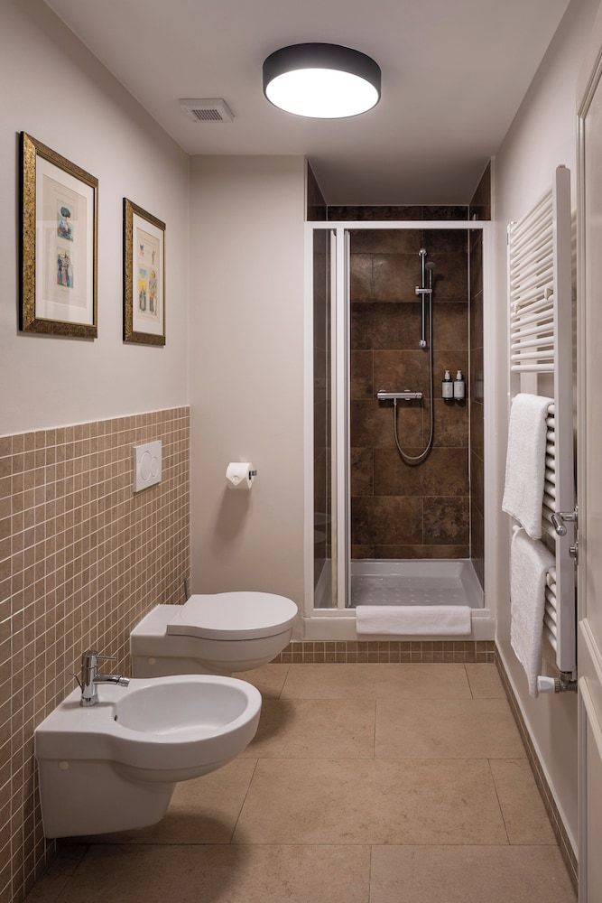 undefined Hotel Unique 3