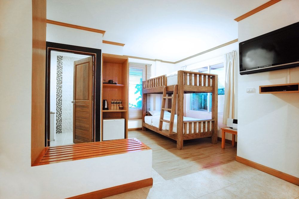 Pinnacle Koh Tao Resort Family Room