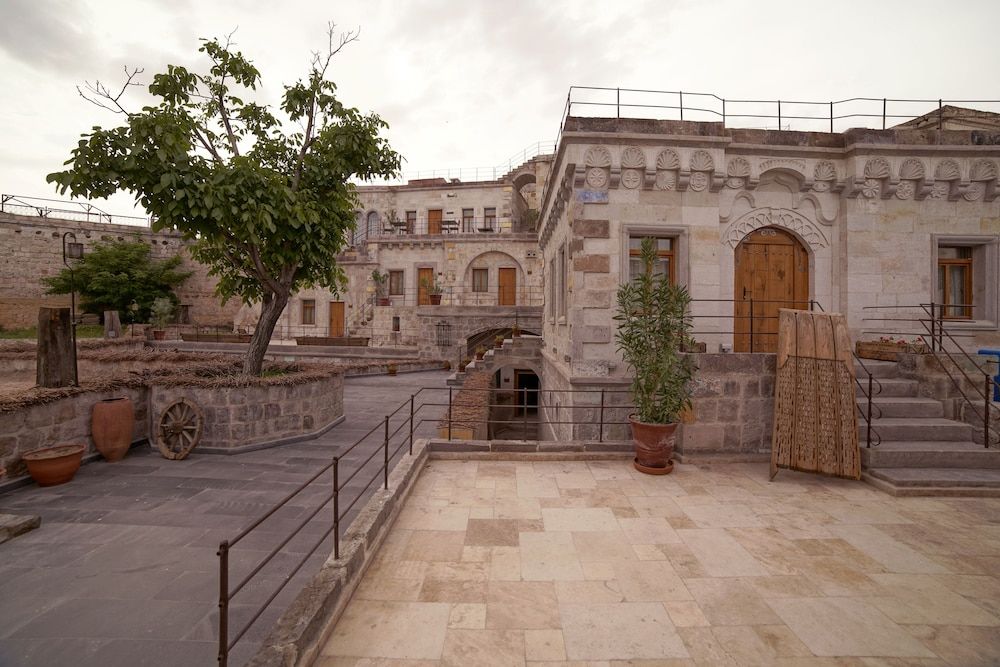 undefined Design Cave Hotel 4