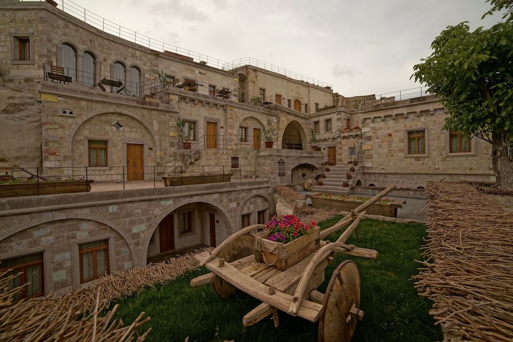 undefined Design Cave Hotel 2