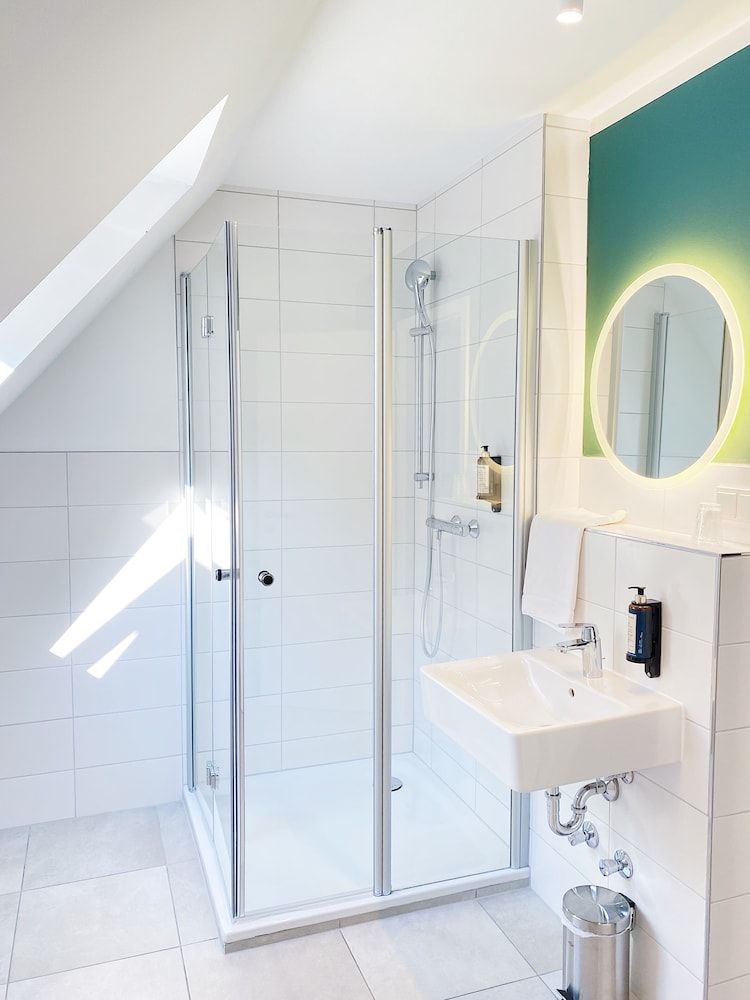 Hotel Xenia Quadruple Room 4