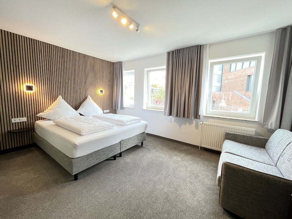 Hotel Xenia Triple Room 3