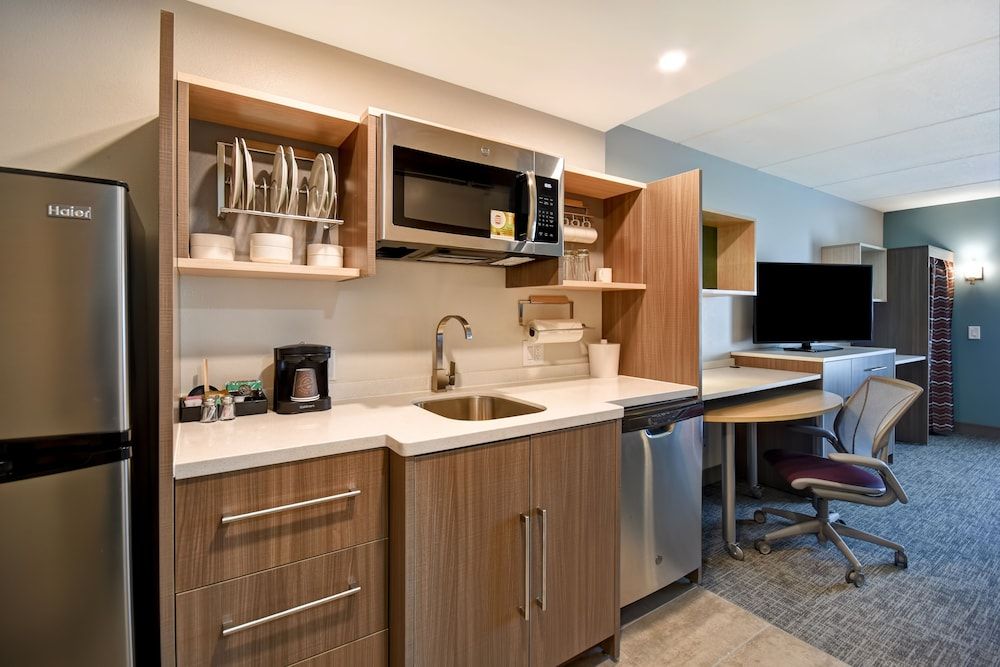 Studio Suite, 1 King Bed, Non Smoking