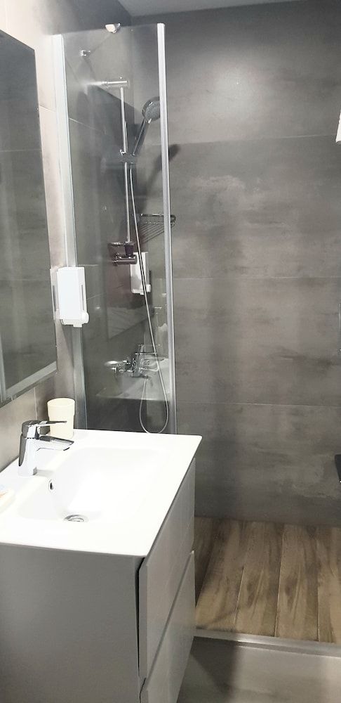 Stile Suite Family Hotel Economy Studio Suite, 1 Queen Bed, Non Smoking, Garden View 5