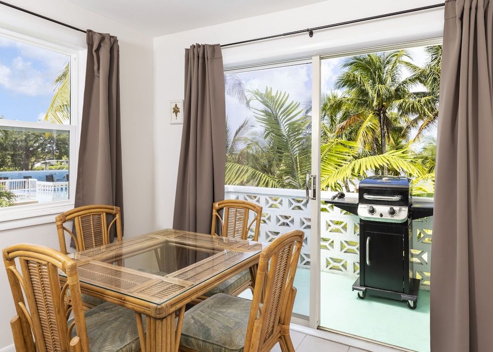 Gulf View Waterfront Resort Queen Suite Sea View 2