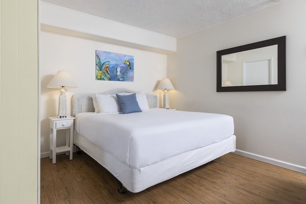 Gulf View Waterfront Resort Deluxe King