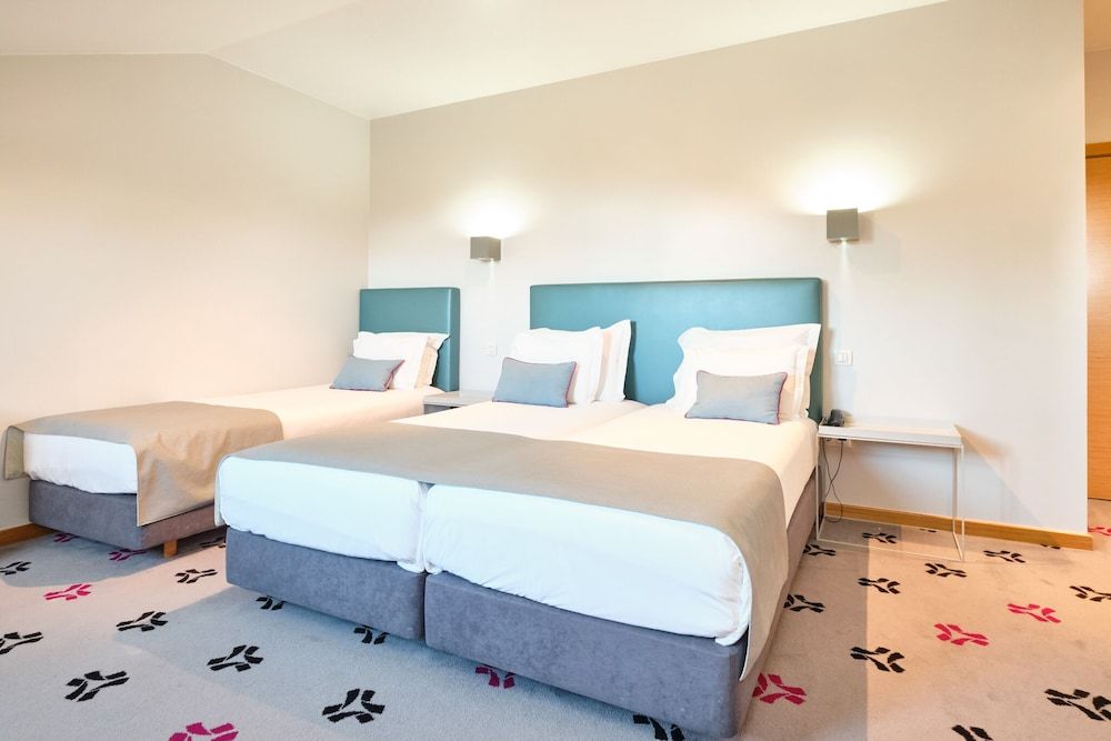 Sintra Bliss Hotel Triple Room 4