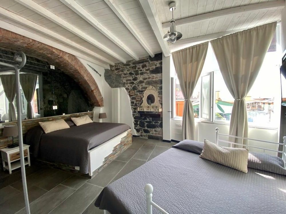 5 Terre Pelagos 2 Quadruple Room (Cave) 2