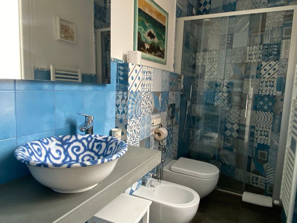 5 Terre Pelagos 2 Double Room, Sea View (Newport) 13