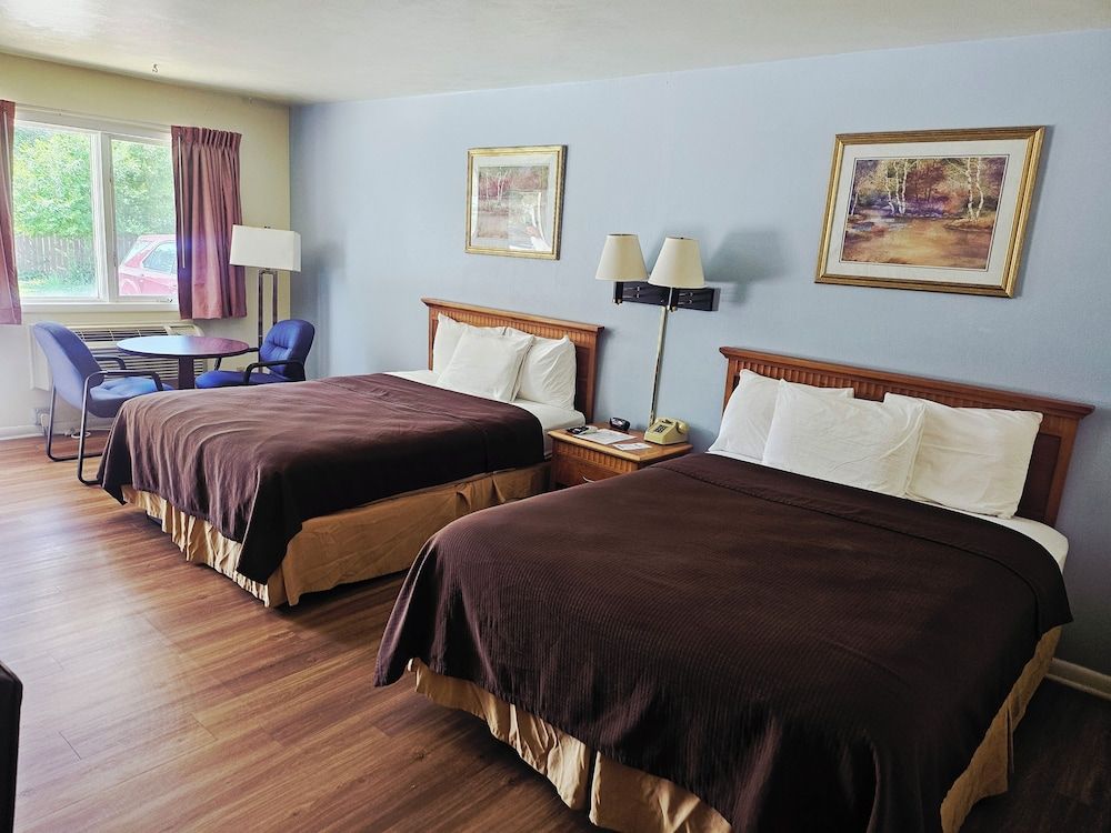 Standard Room, 2 Queen Beds, Non Smoking