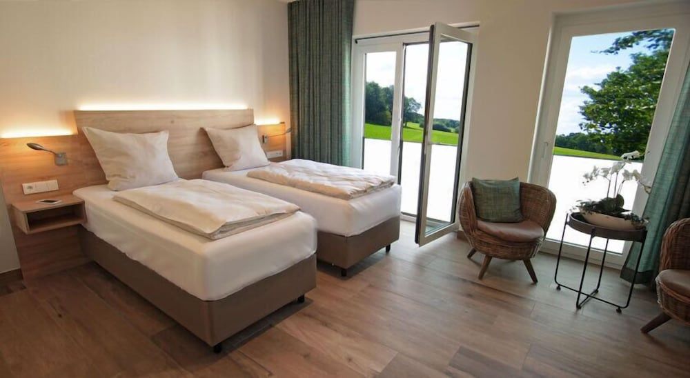 Comfort Twin Room