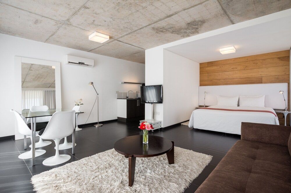 Costa Colonia - Riverside Boutique Hotel Super Loft