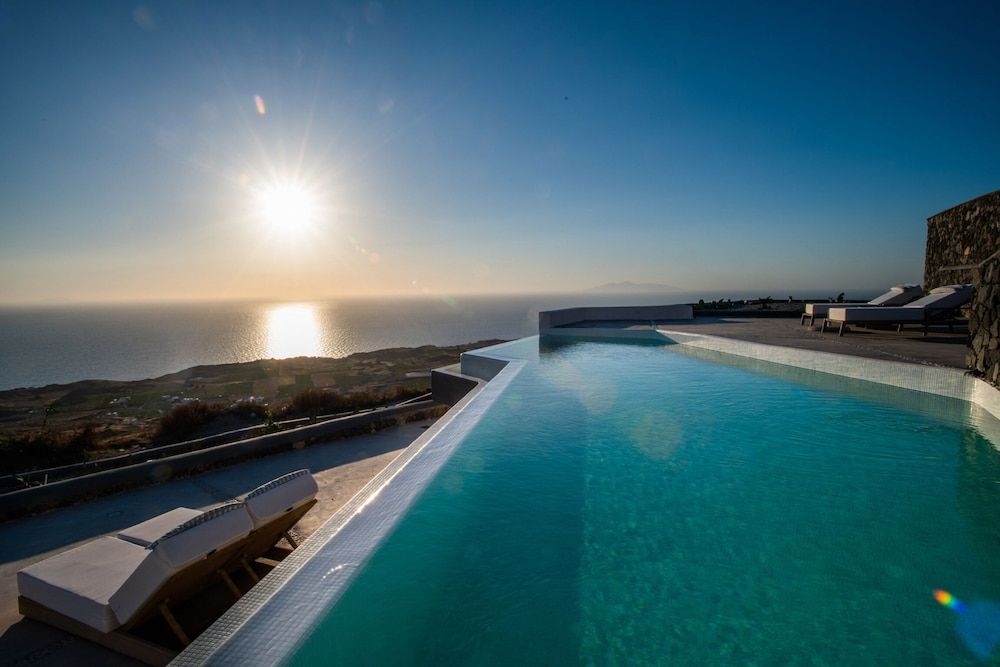 Infinity Pool