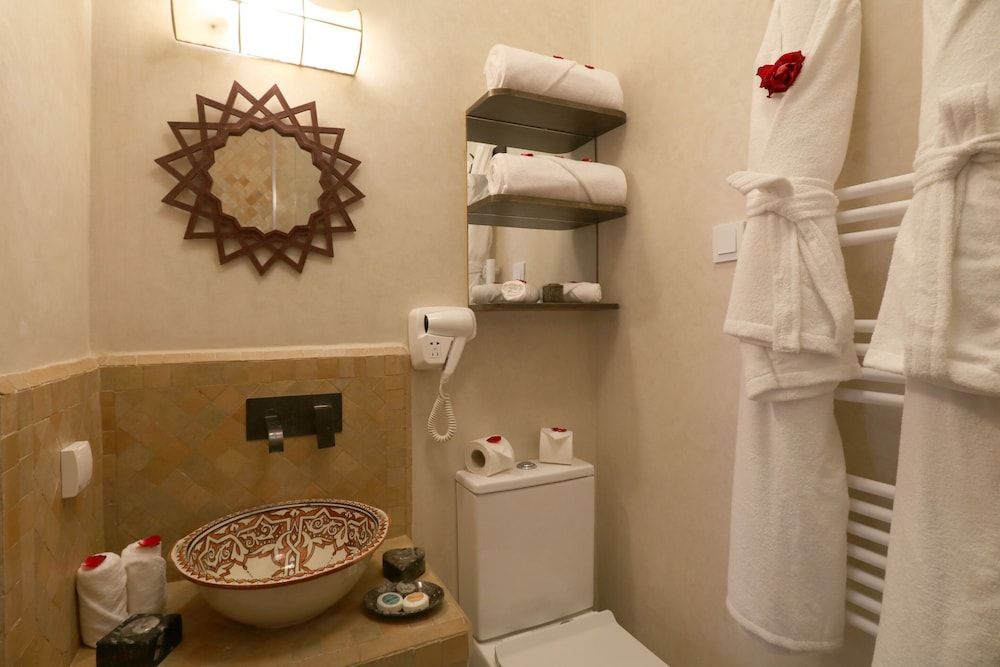 Riad Wazani Square Elite Triple Room, Ensuite (Pacha) 4