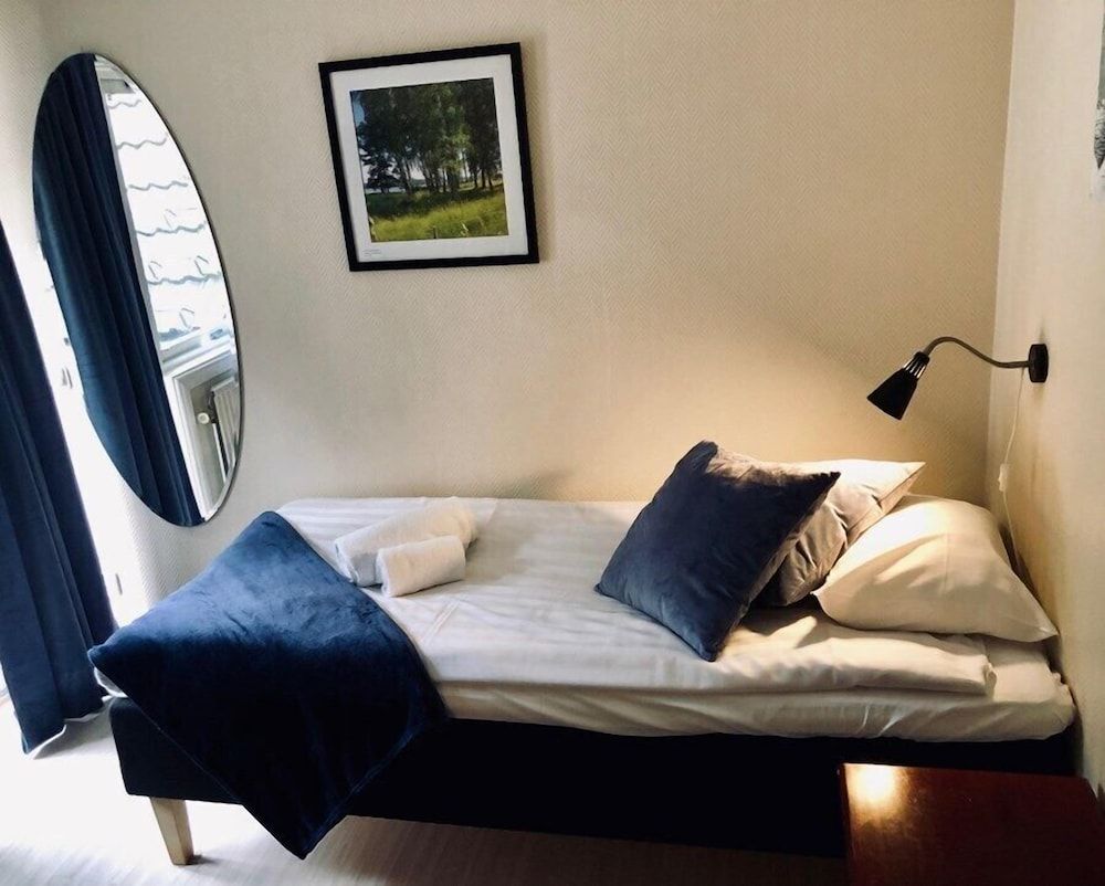 Treetop Spa Hangout & Hotel Standard Single Room 2