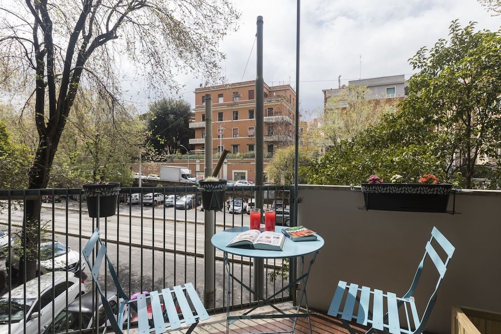 Trastevere Gallery Suites Comfort Double or Twin Room 8