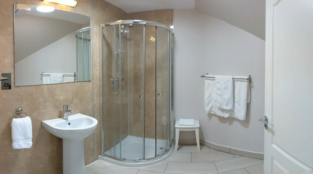 undefined Maclean Guest House 9