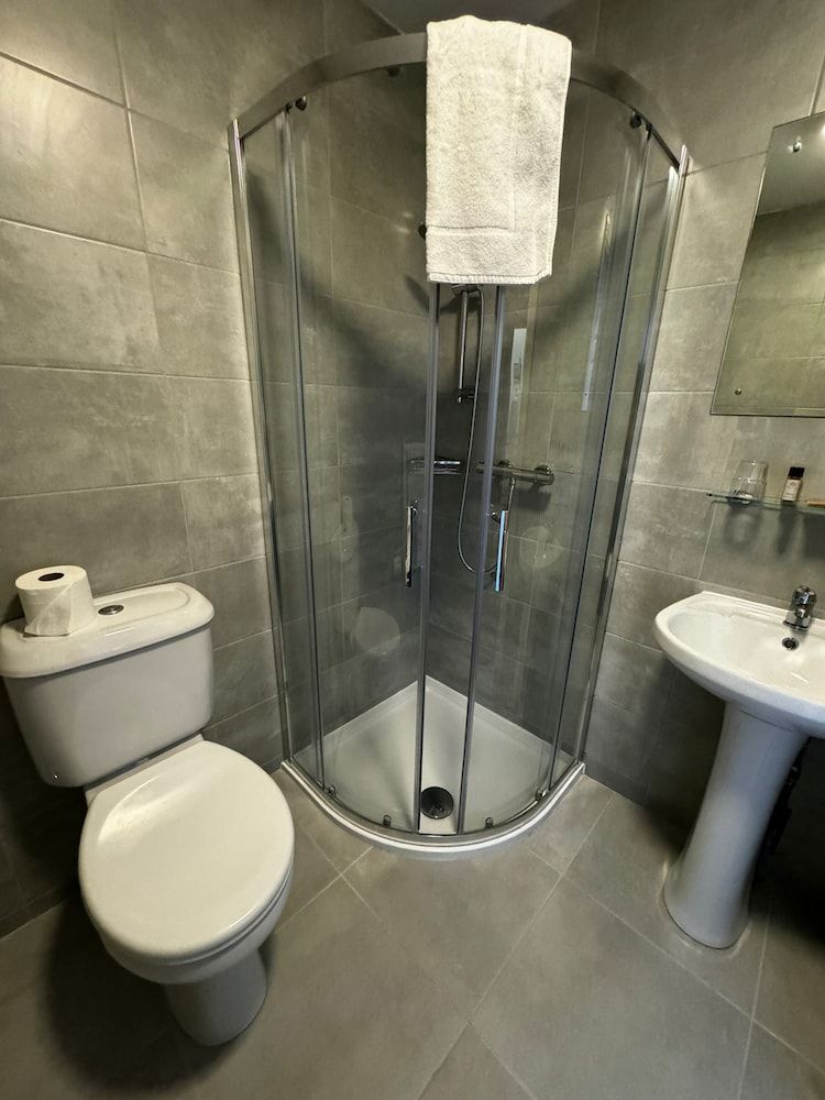 Waterloo Lodge Standard Double Room, 1 Double Bed, Ensuite 6