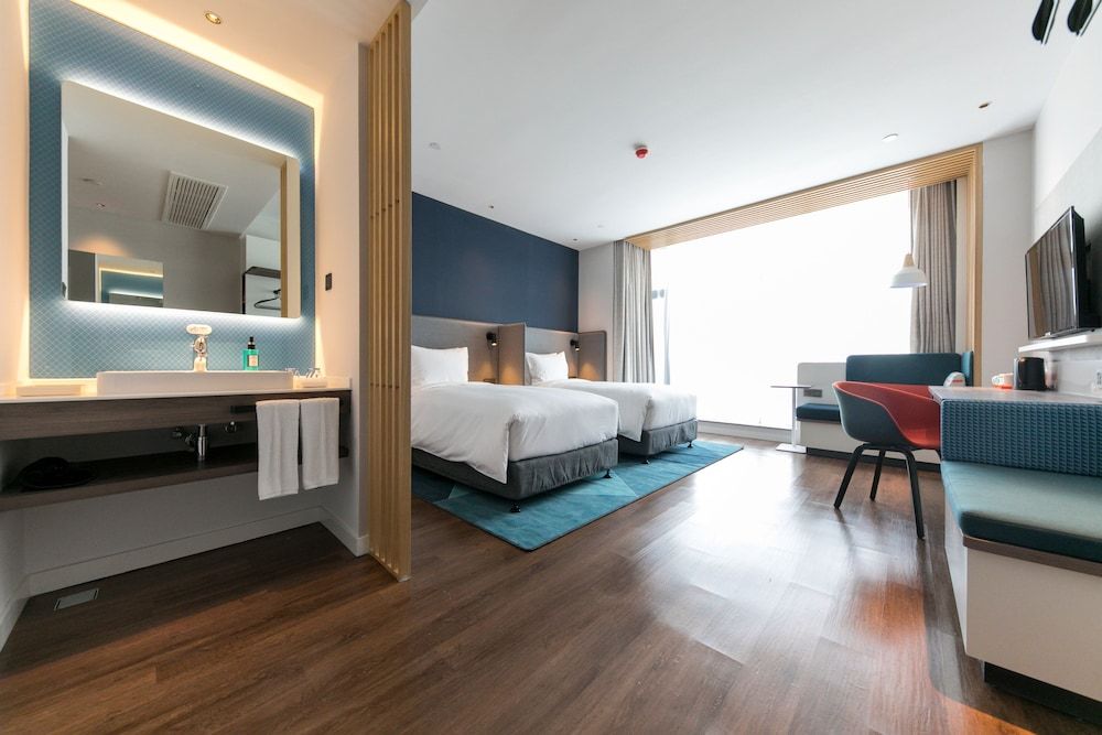 undefined Holiday Inn Express Shanghai Tangzhen by IHG 10