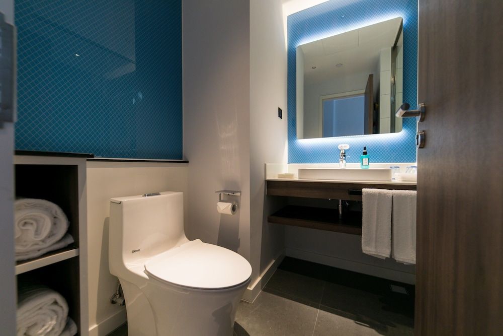 Holiday Inn Express Shanghai Tangzhen by IHG Standard Room, 1 Queen Bed 6