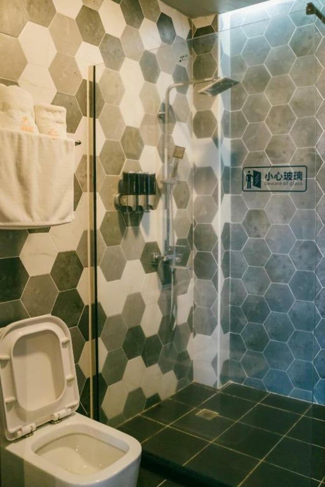 Saipan Skyline Designers Hotel Superior Ocean View Room 8