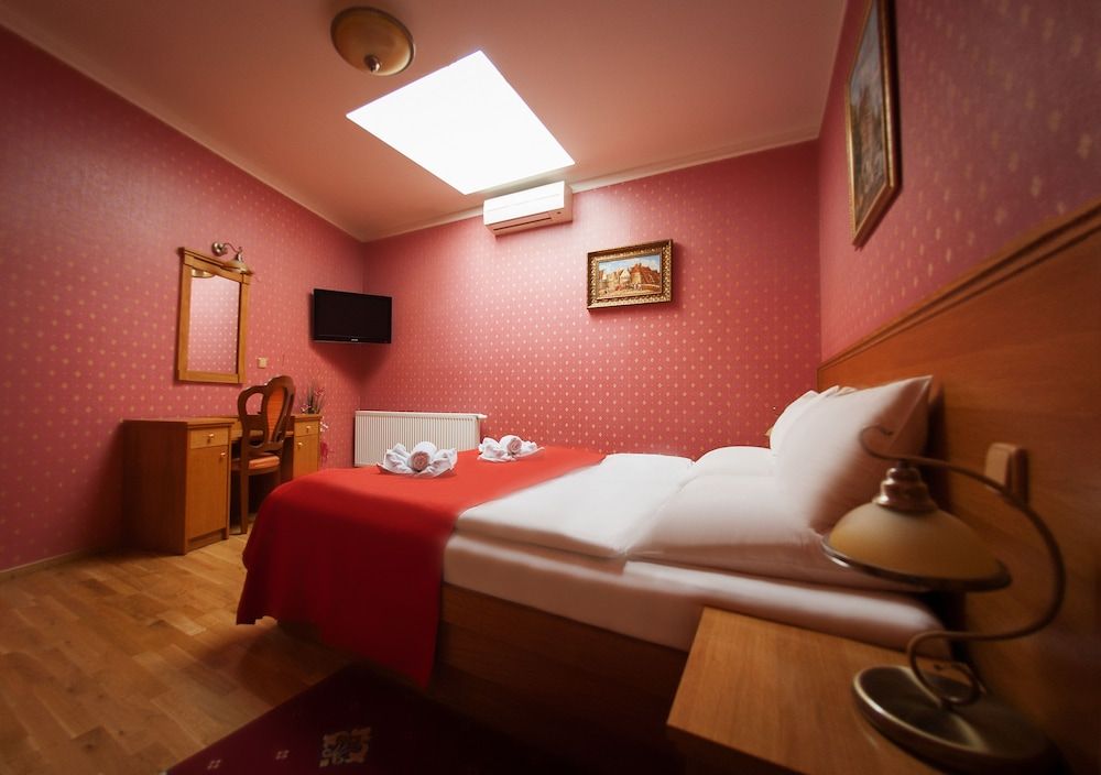 undefined Hotel Askania 3