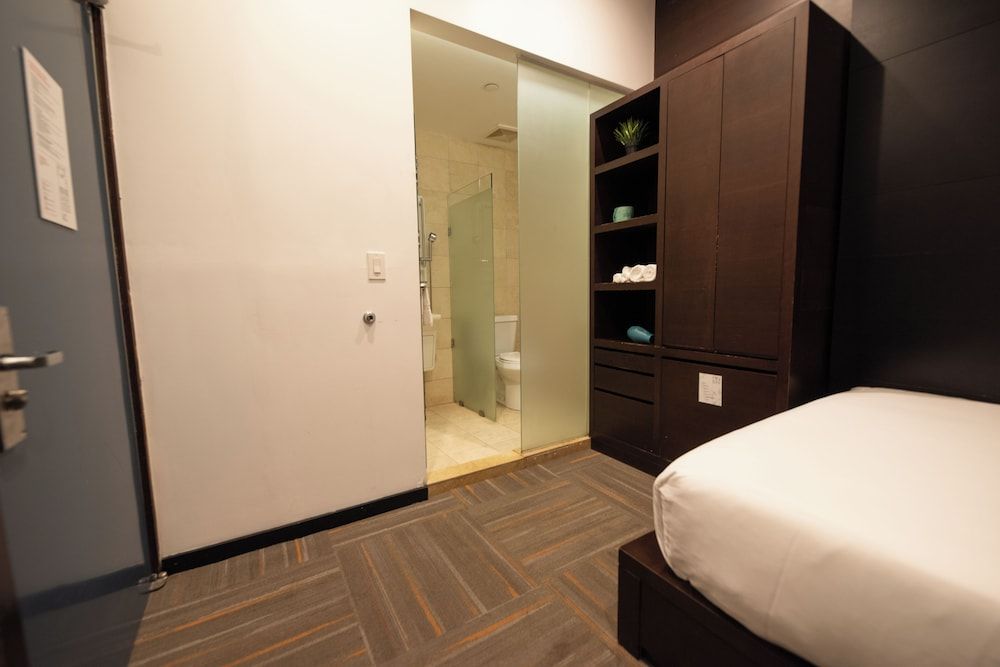 The One Boutique Hotel Compact Room 11
