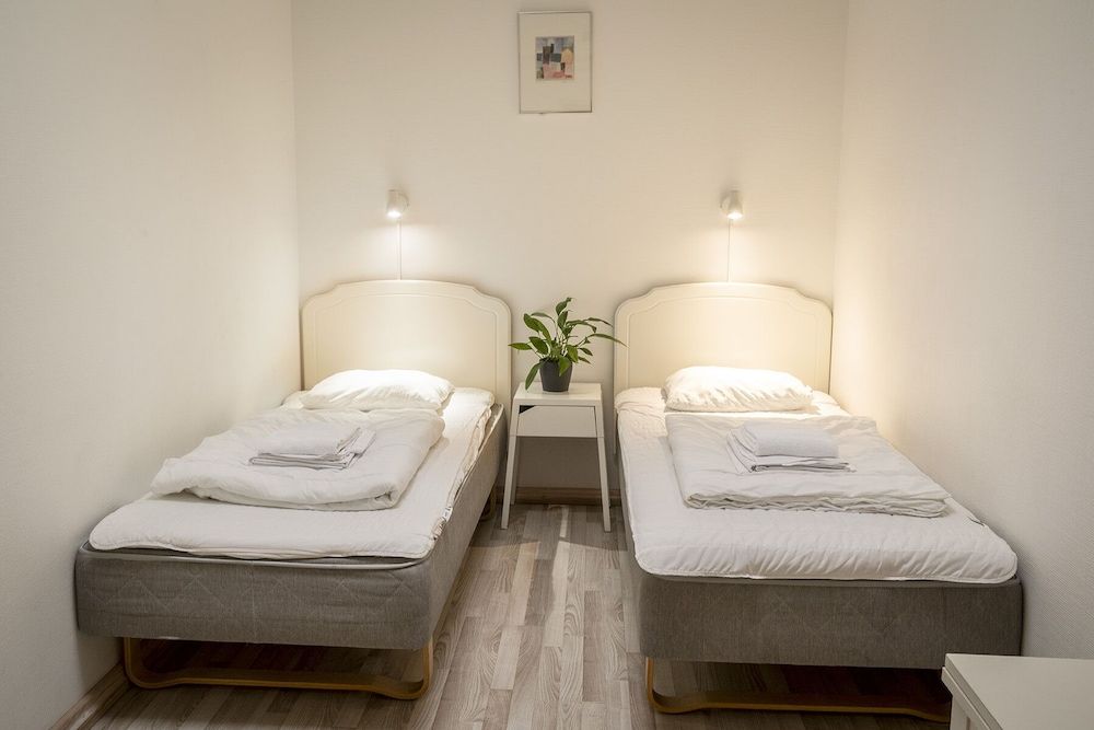 Twin room - skylight - shared bathroom