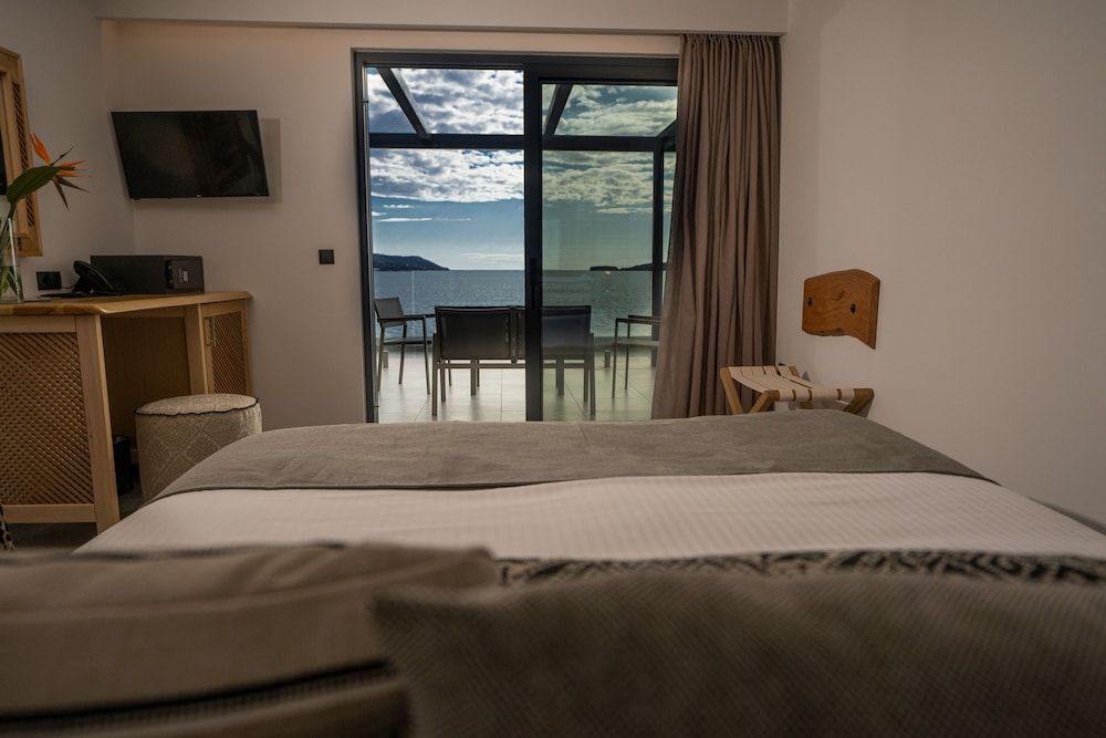 Zoe Seaside Resort Superior Penthouse with Panoramic Sea View 5