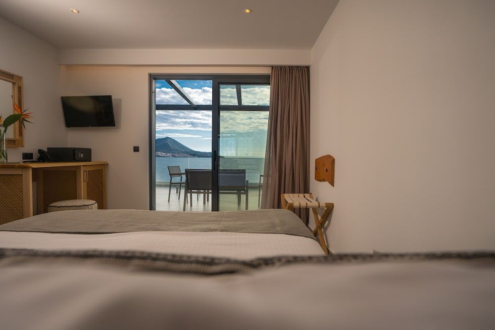 Zoe Seaside Resort Superior Penthouse with Panoramic Sea View