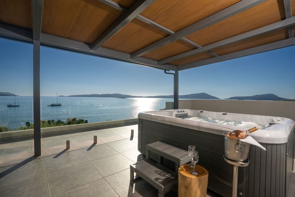 Zoe Seaside Resort Superior Penthouse with Panoramic Sea View 8