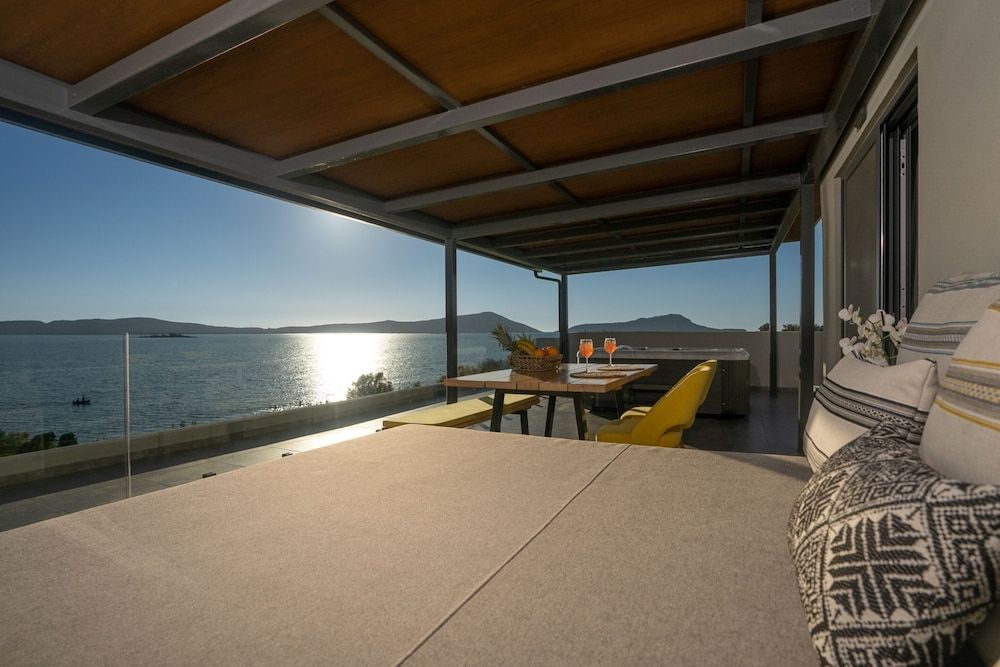 Zoe Seaside Resort Superior Penthouse with Panoramic Sea View 9
