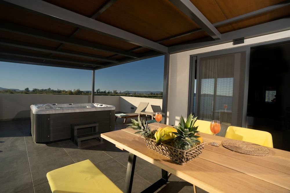 Zoe Seaside Resort Superior Penthouse with Panoramic Sea View 7