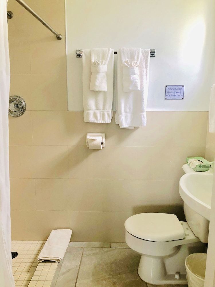 Drop Anchor Oceanfront Trailer 6