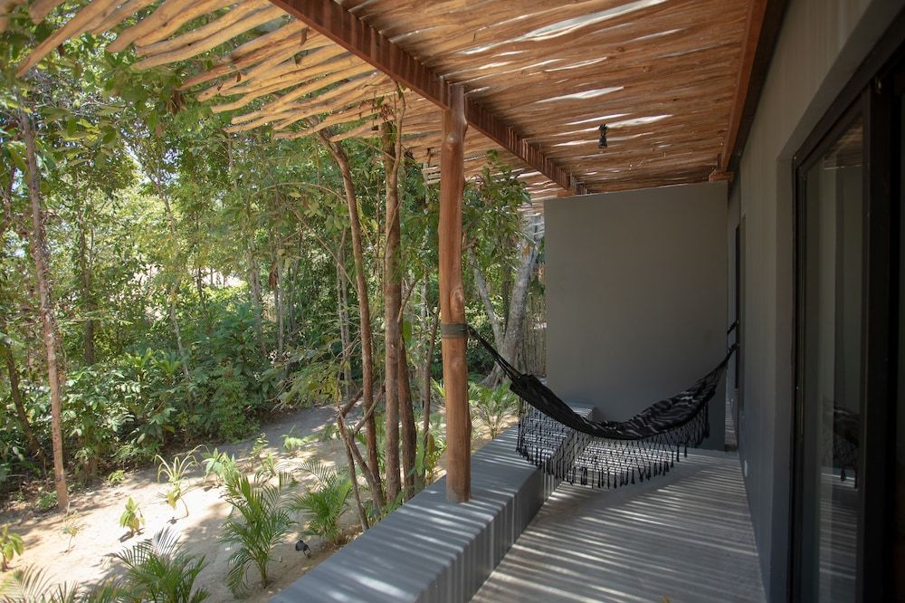 Tamu Koh Rong Jungle Room 2