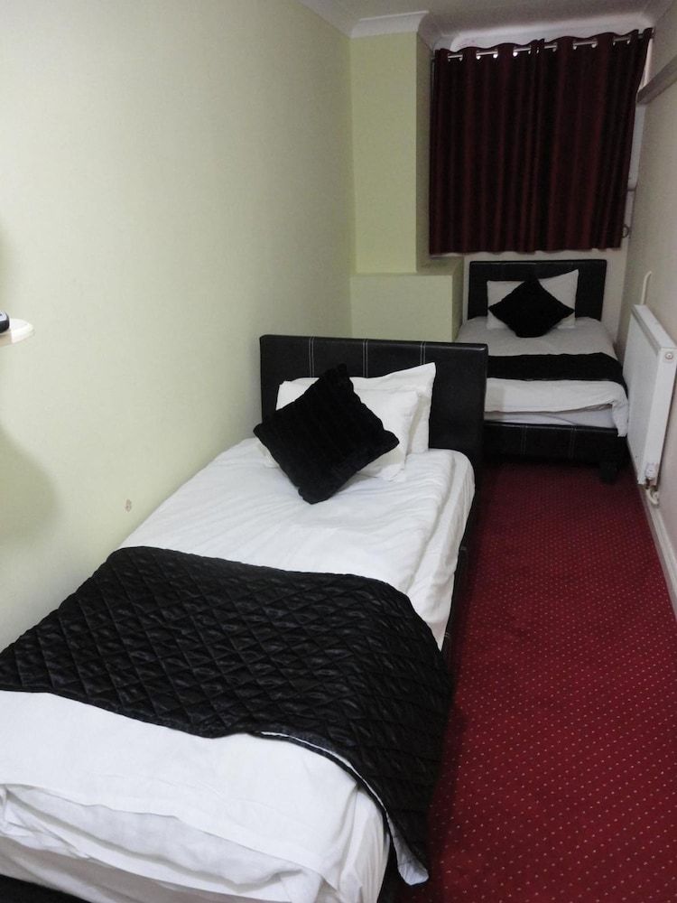 City View Hotel Roman Road Market Economy Twin Room 5