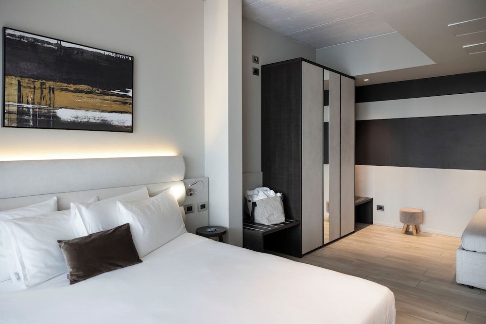 Junior Studio Suite, Lake View