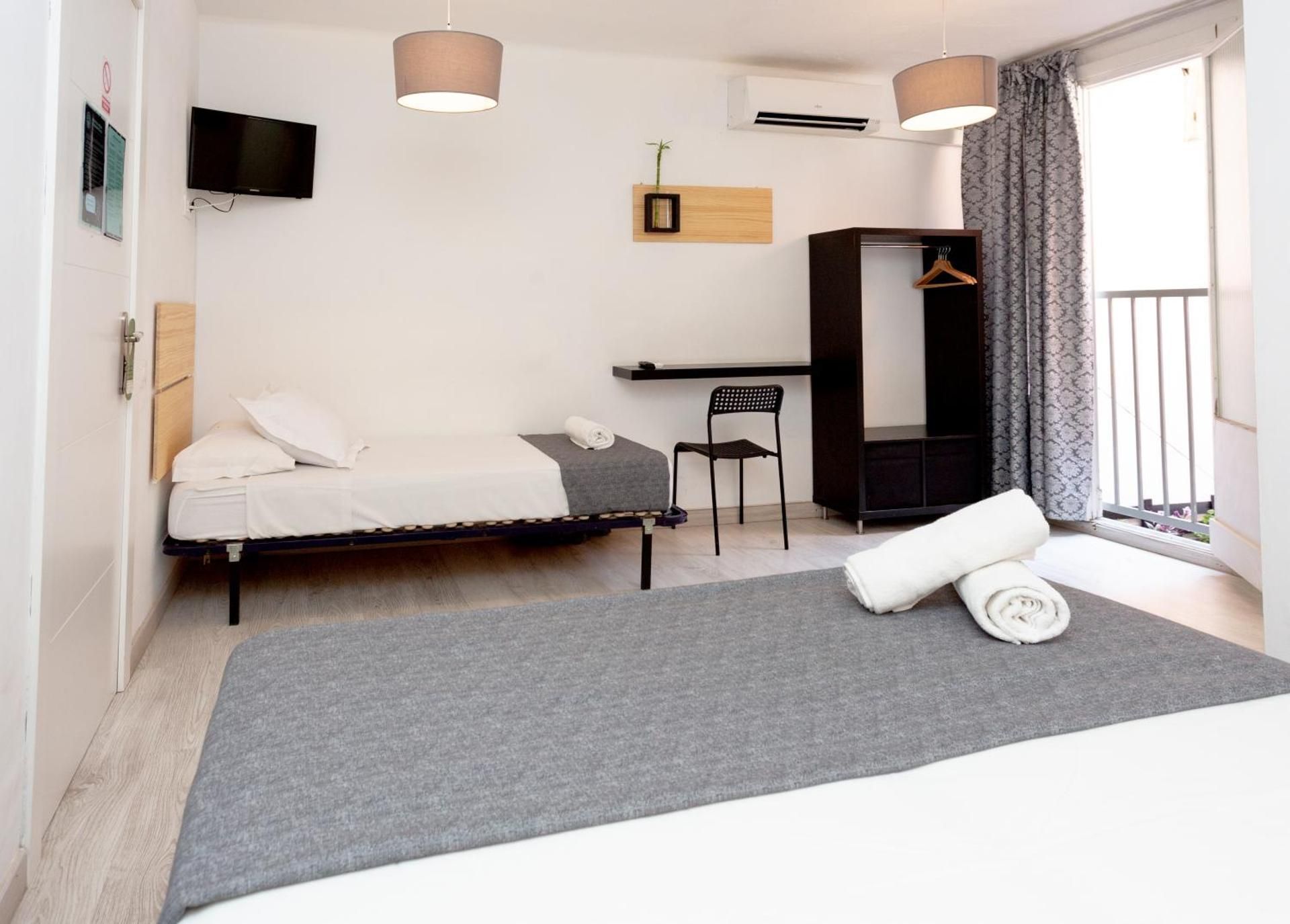 undefined Easy Sants by Bossh Hotels 7