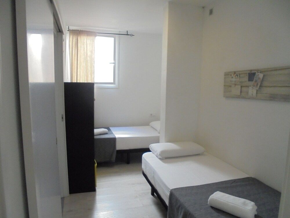 undefined Easy Sants by Bossh Hotels 10